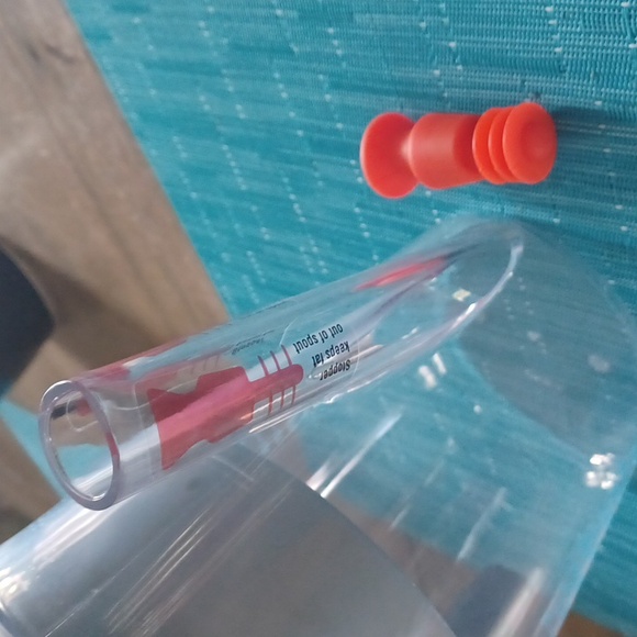 OXO gravy separator measuring cup - Picture 2 of 3